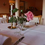 Hotel Logis Regina 3*