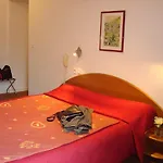 Logis Regina 3*
