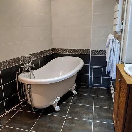 Logis Hotel Regina La Bourboule