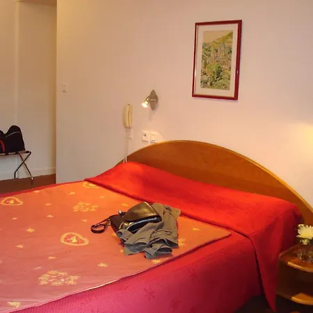 Logis Hotel Regina 3*