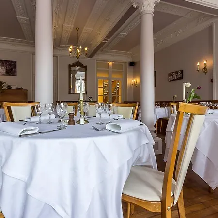 Logis Hotel Regina Hotel 3*