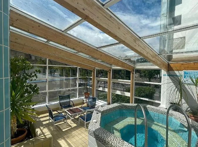 Hotel Logis Hotel Regina La Bourboule